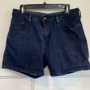Levi’s dark wash denim shorts